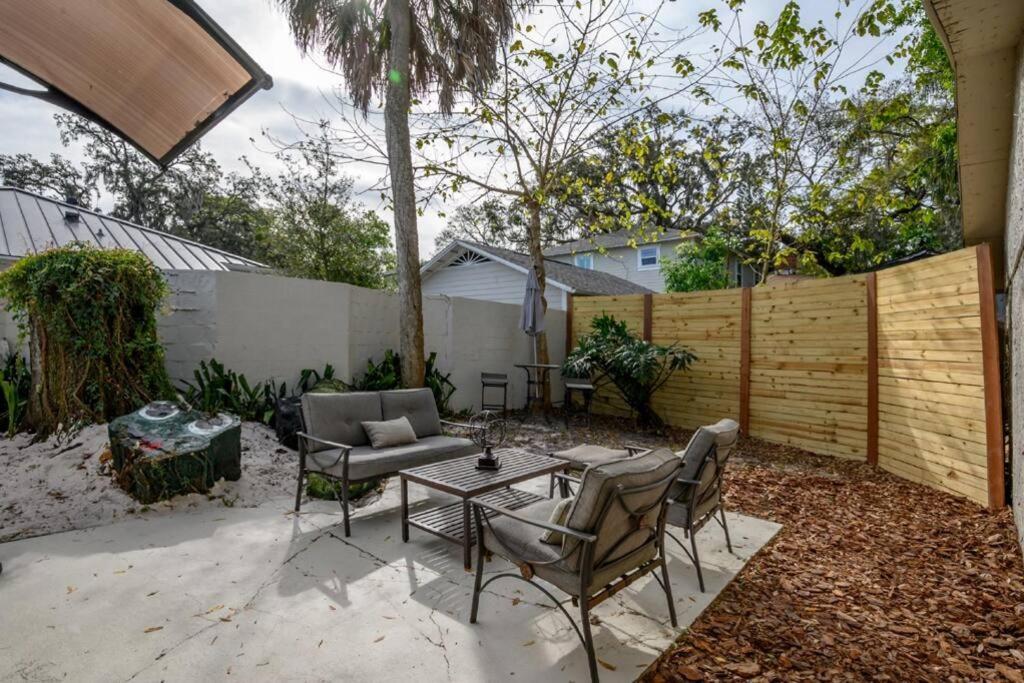 Chic Pad In Center Of Seminole Heights-322 Apartment Тампа Екстериор снимка